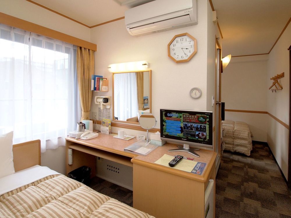 Toyoko Inn Jr Kobe Eki Kita Guchi Dış mekan fotoğraf