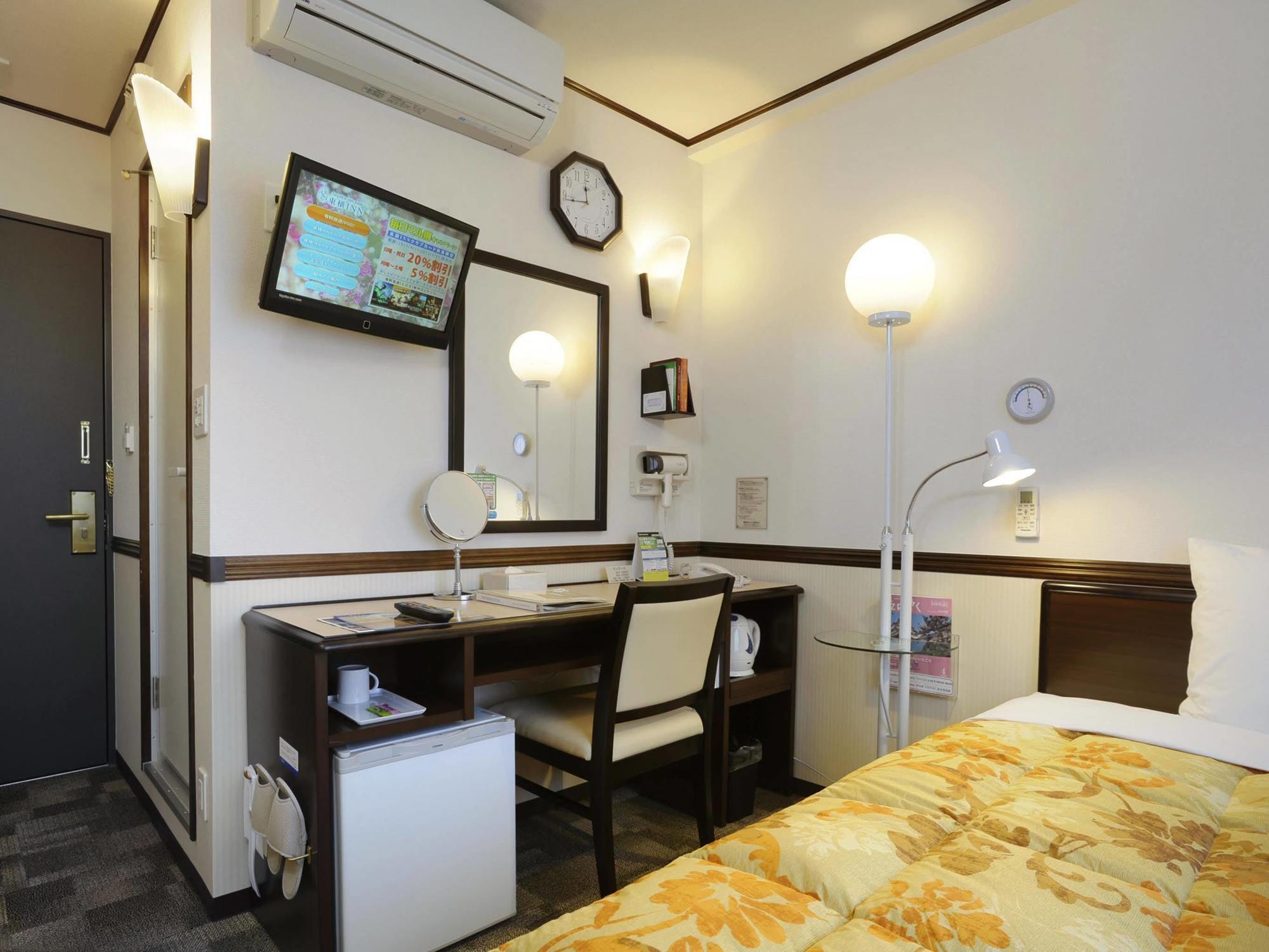 Toyoko Inn Jr Kobe Eki Kita Guchi Dış mekan fotoğraf
